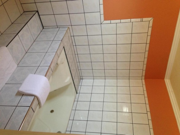 Value Inn image 6