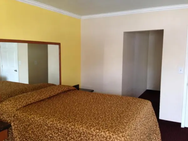 Value Inn 7